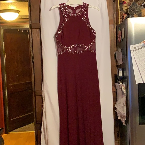 Maroon Prom Dress - Picture 3 of 7